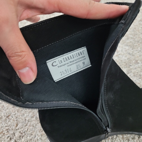La Canadienne Wedge Suede Bootie - Picture 7 of 8